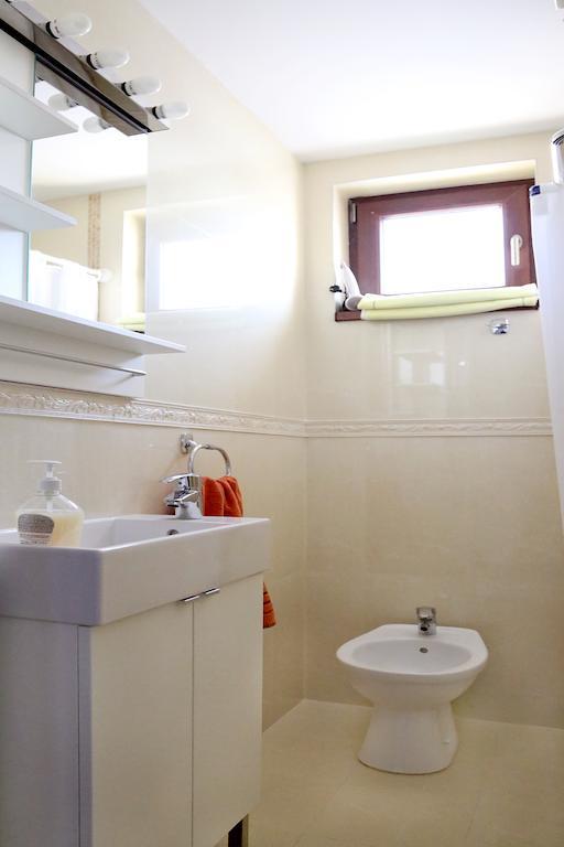 Vila Nona Apartment Sibiu Oda fotoğraf