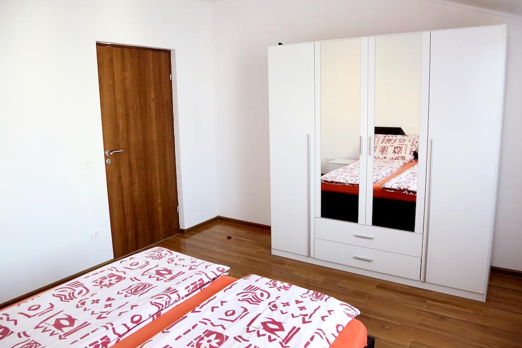 Vila Nona Apartment Sibiu Oda fotoğraf